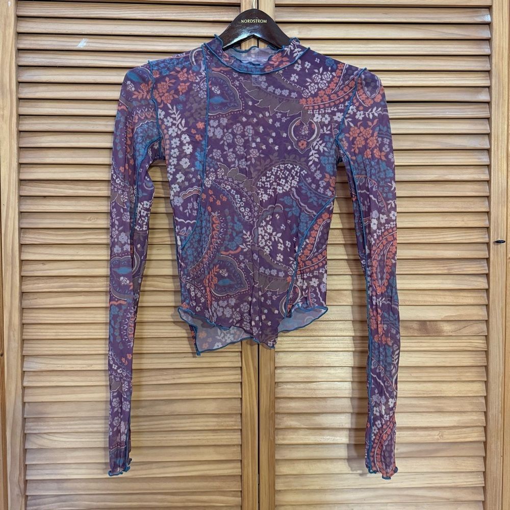 Urban Outfitters Multicolor Paisley Long Sleeve Top size medium